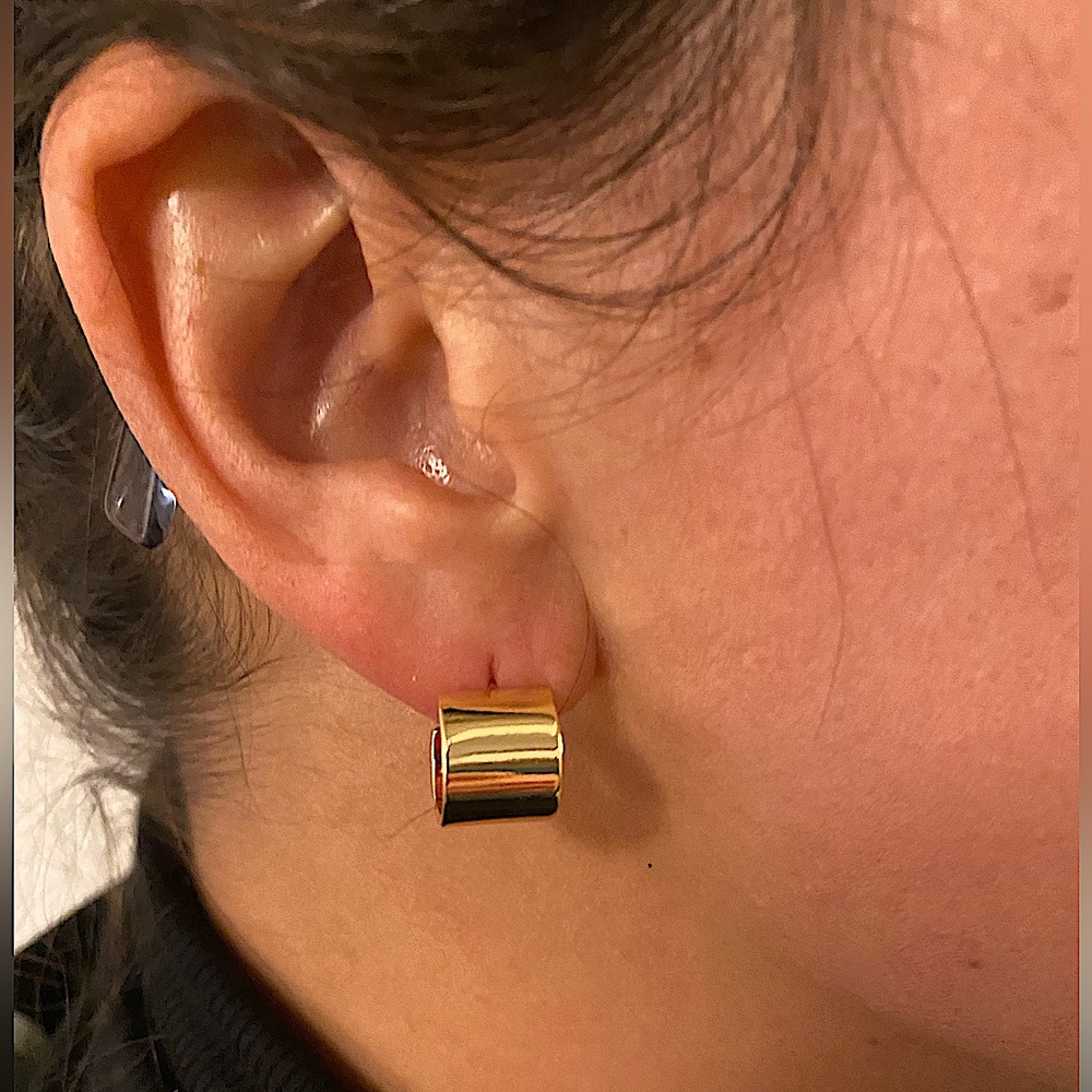 Gorjana gold chunky huggie hoops